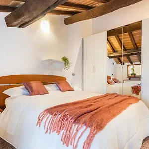 https://ferrari-museum-train-station-il-cavallino-loft.emilia-romagnahotels.net